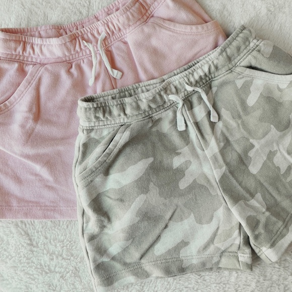 Toddler girl terry shorts 2 pairs - Picture 1 of 7